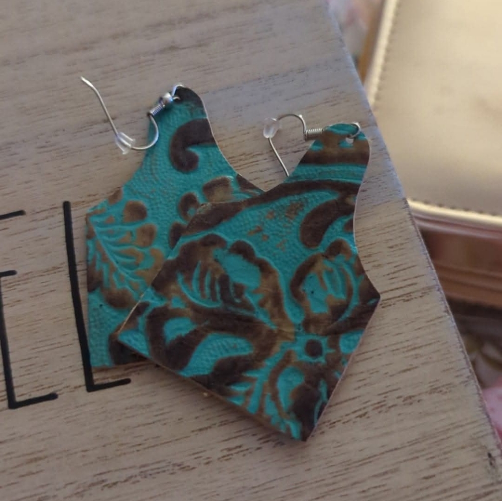 Jewelry lot